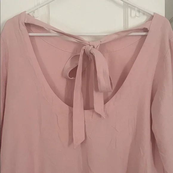 Cloth & Stone Blush/Light pink Ruffle Top with Open Back - Picture 2 of 7